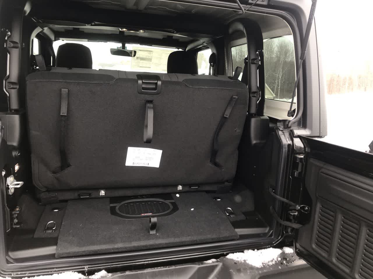 Used 2021 Black Clearcoat Jeep Rubicon image 15