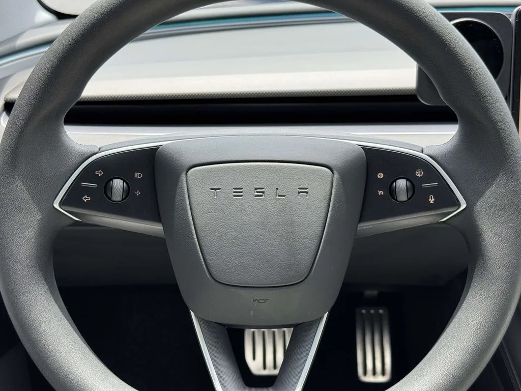 Used 2025  Tesla Performance image 18