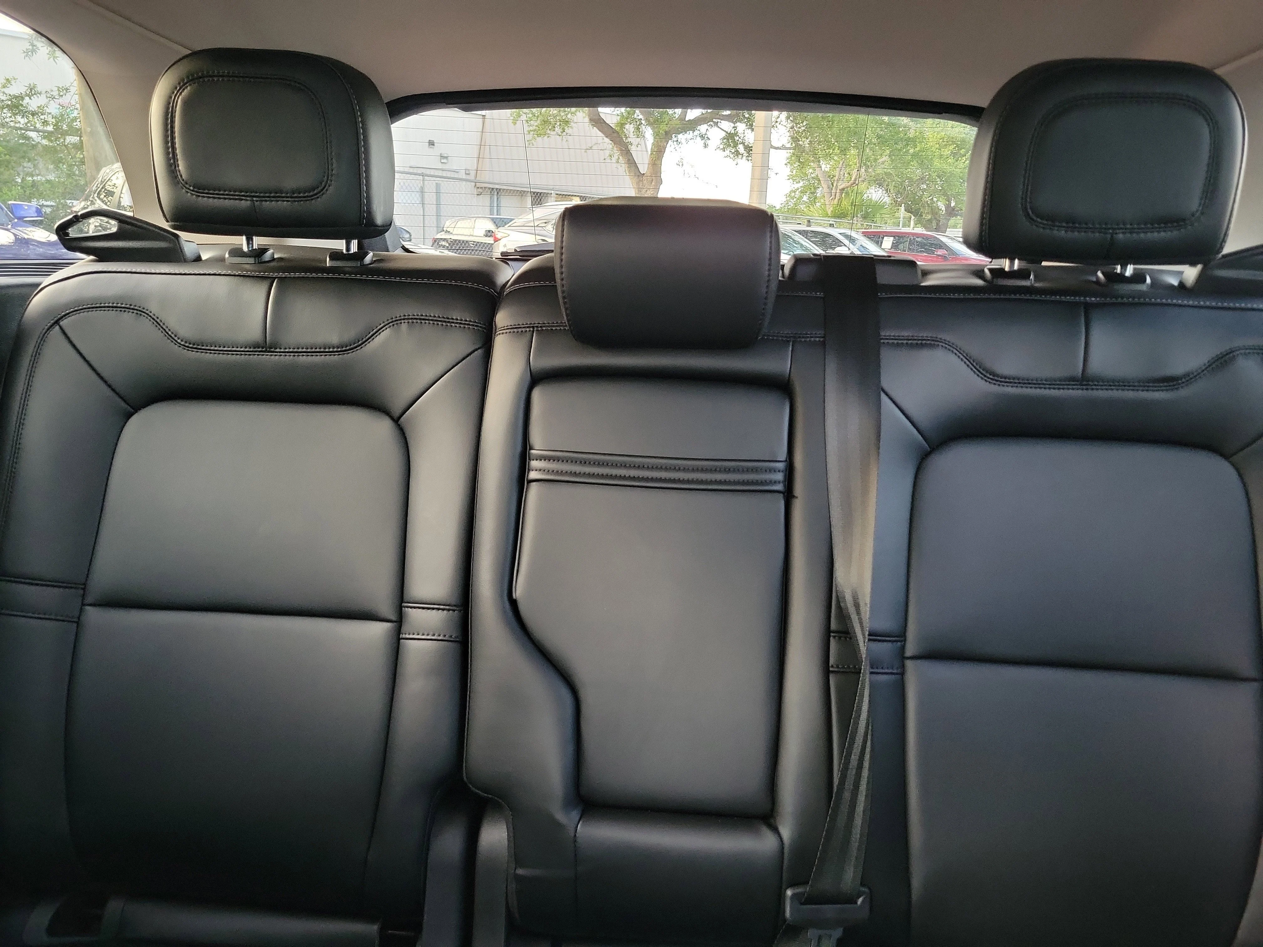 Used 2023 Black Metallic Lincoln Standard image 29