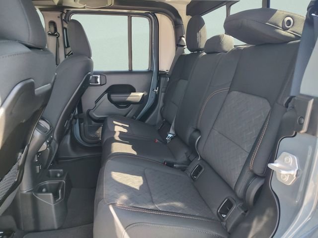 New 2026 Anvil Clear-Coat Exterior Paint Jeep Mojave image 29
