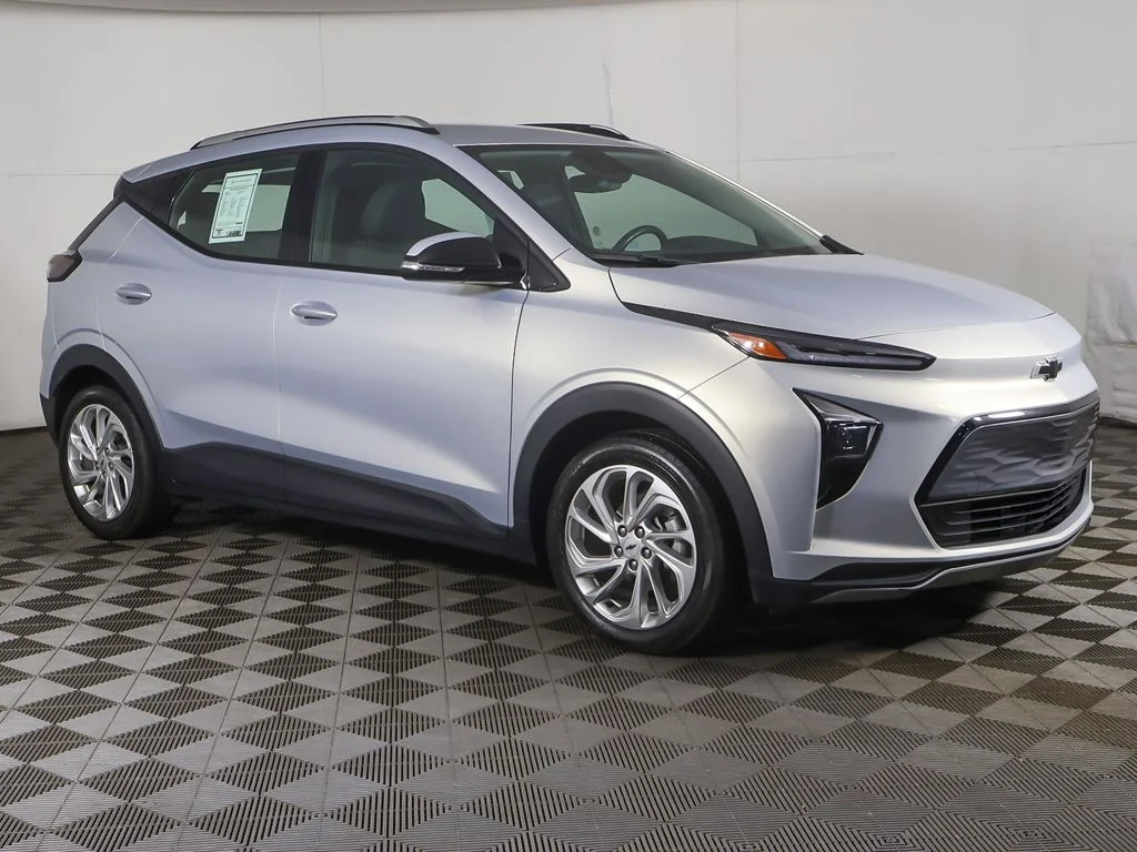 Used 2023 Silver Chevrolet LT image 44