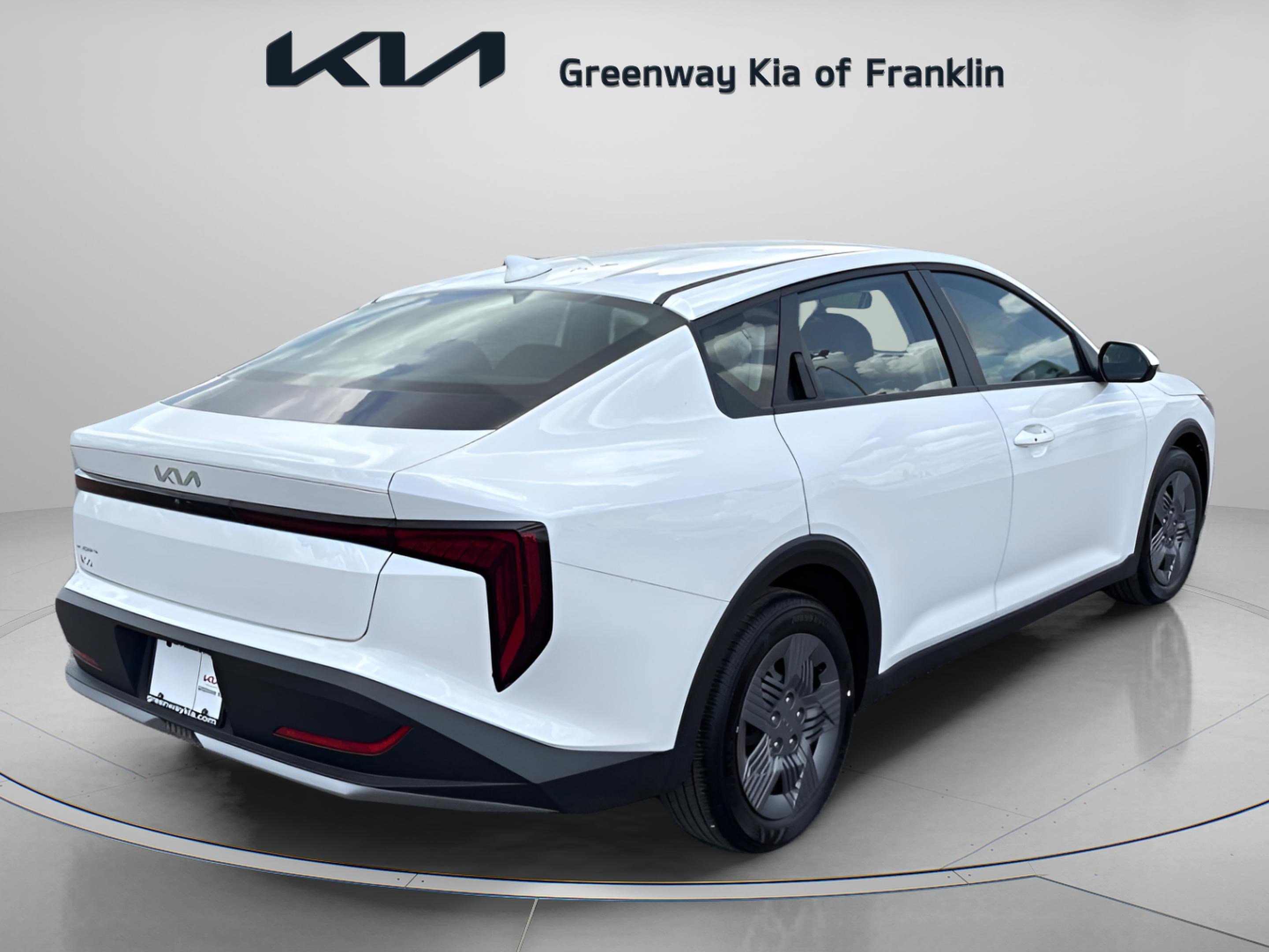 New 2026 Snow White Pearl Kia LX image 7