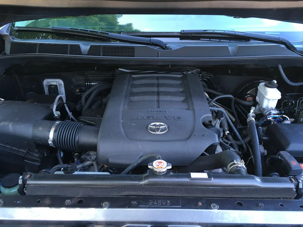 Used 2019 Gray Toyota SR5 image 12