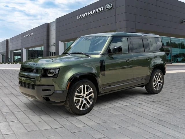 2026 Land Rover Defender 110 X-Dynamic SE