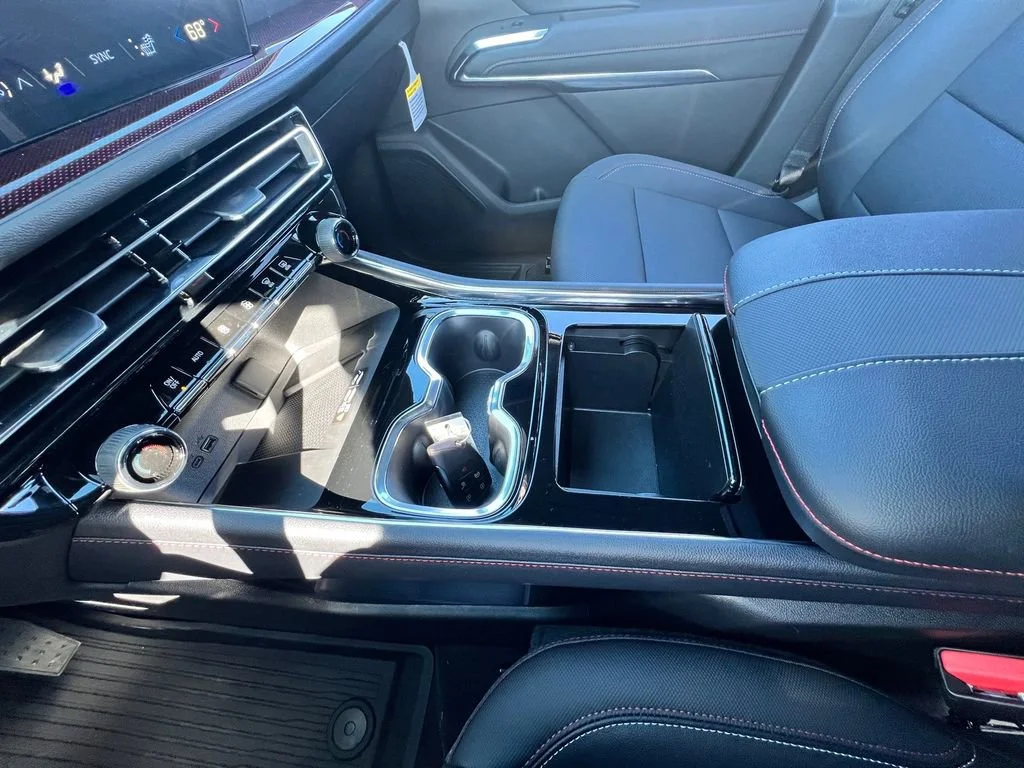 2026 Chevrolet Traverse Z71 - Photo 24