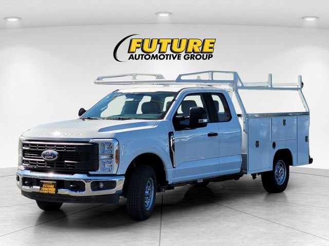 New 2026 Oxford White Ford F-250® XL image 27