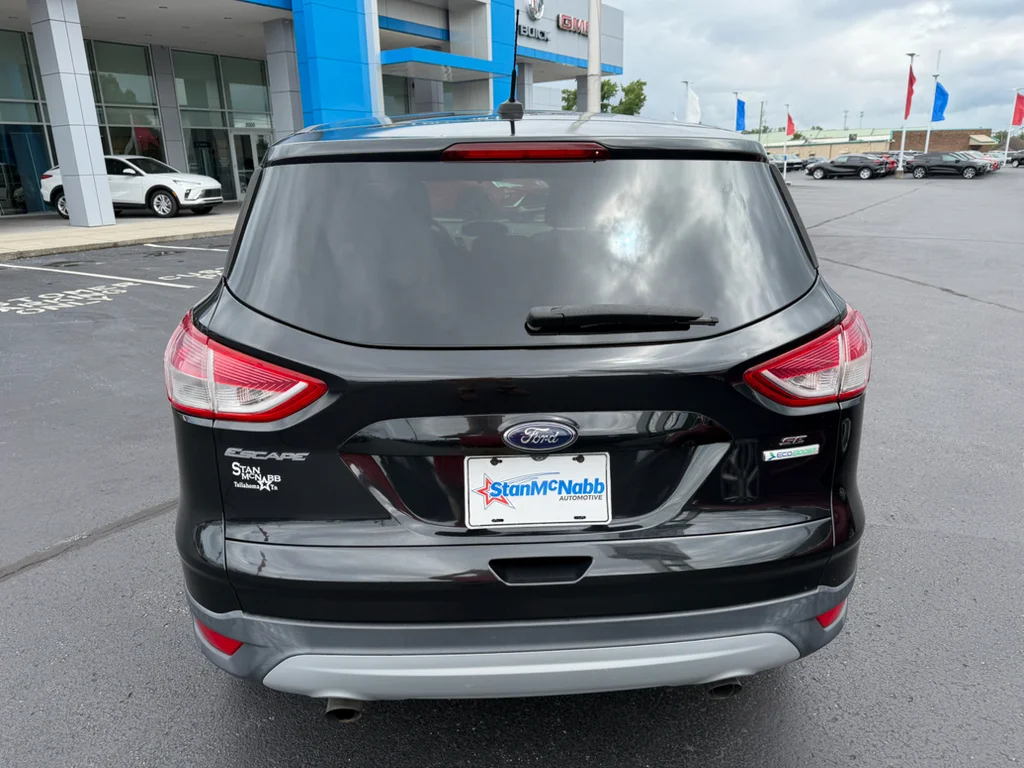 Used 2015 White Ford SE image 7