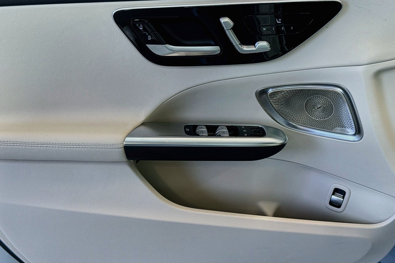 Certified Used 2024 Cirrus Silver Metallic Mercedes-Benz C 300 image 17