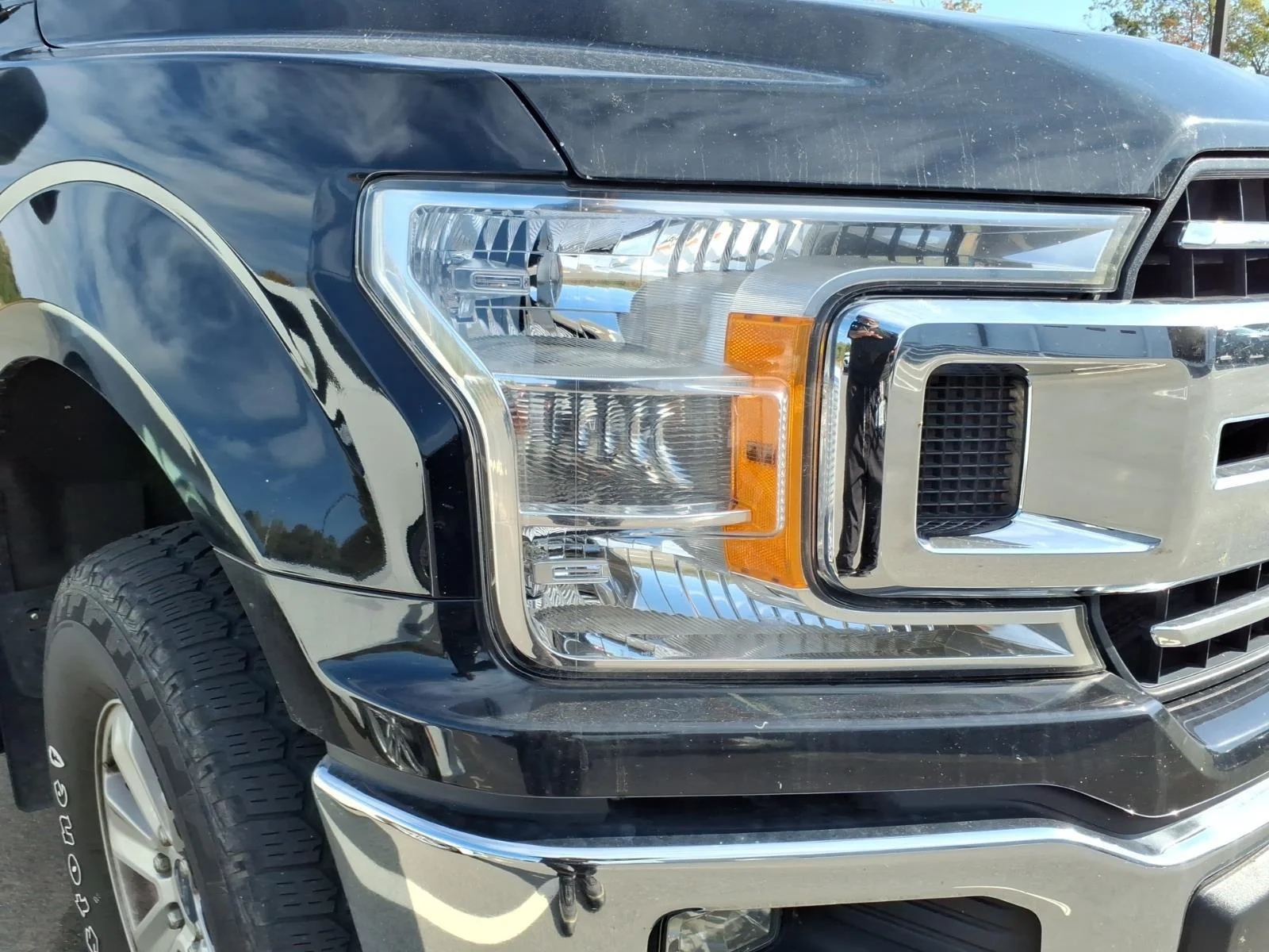 Used 2018  FORD  image 7