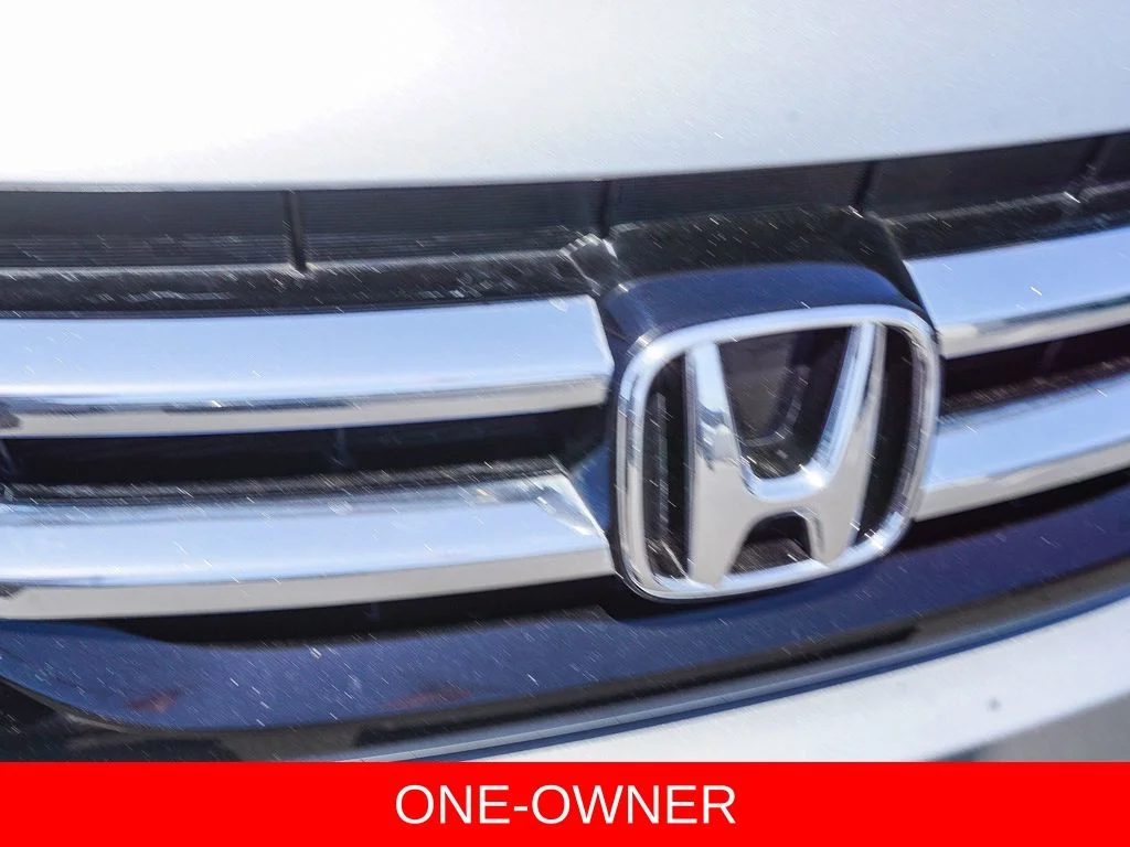 Used 2015  Honda EX image 11
