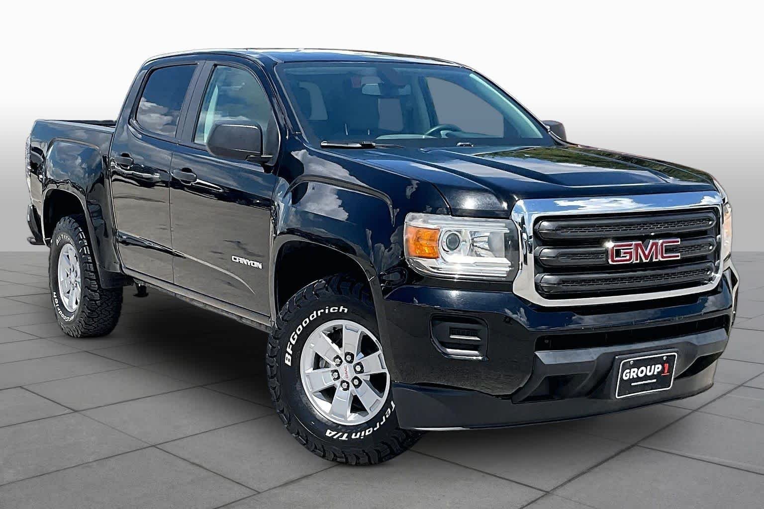 Used 2017 Onyx Black GMC 2WD image 3