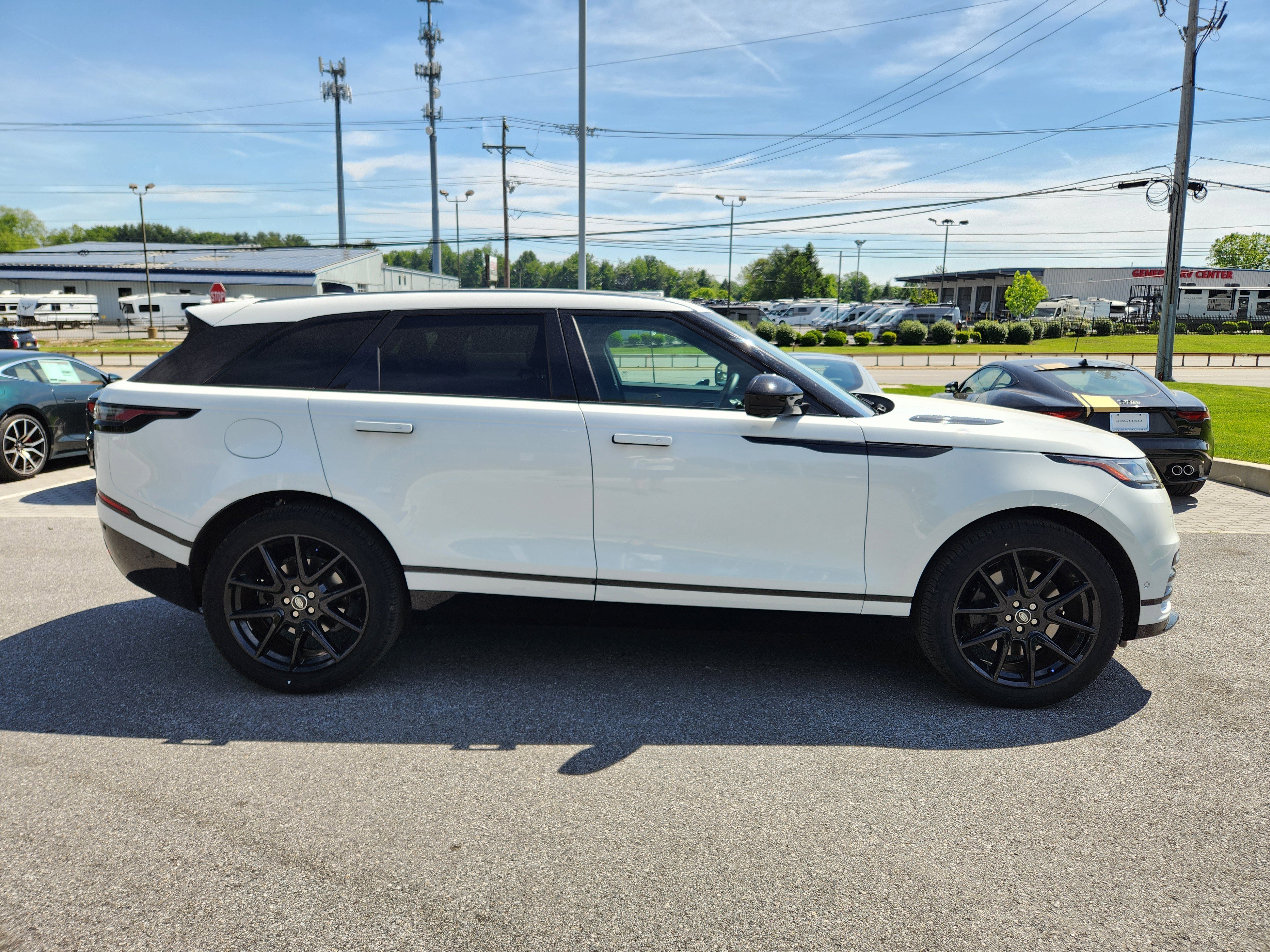 Certified Used 2026 Fuji White Land Rover Dynamic SE image 6