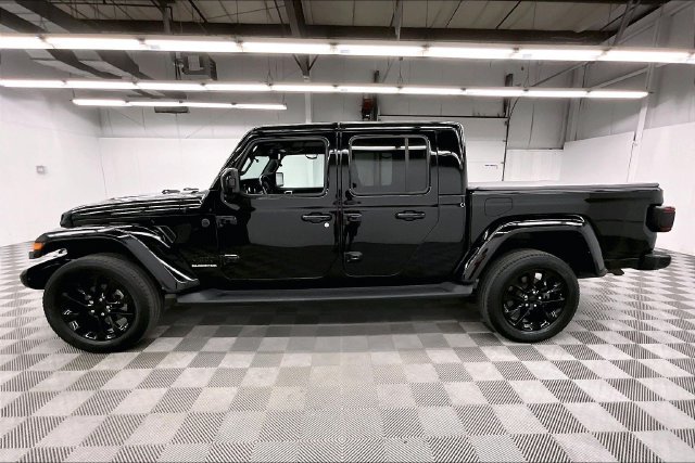 Used 2021 Black Clearcoat Jeep High Altitude image 14