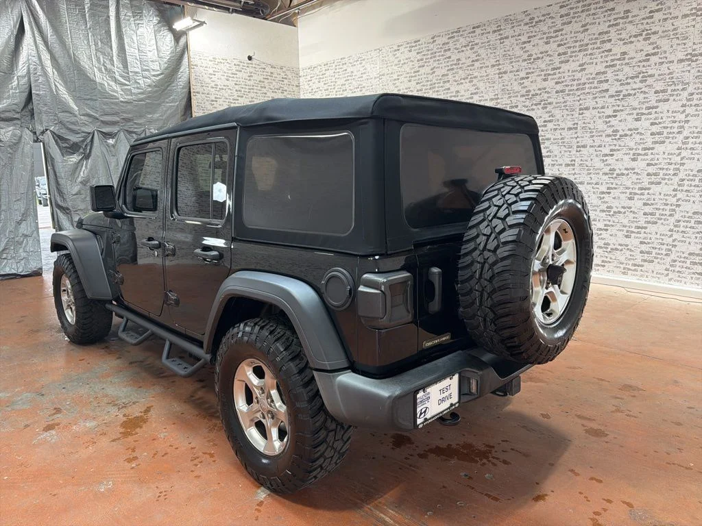 Used 2021 Black Jeep Unlimited Sport image 5