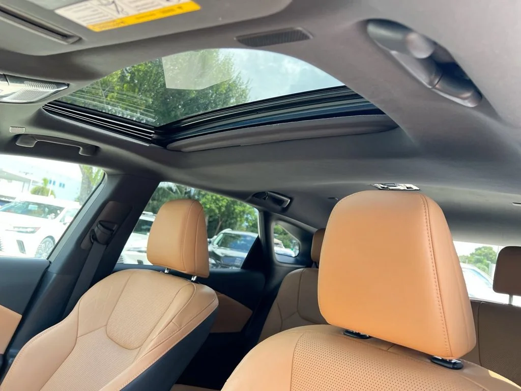 Certified Used 2023 EMINENT WHITE PEARL Lexus 350 Premium Plus image 18