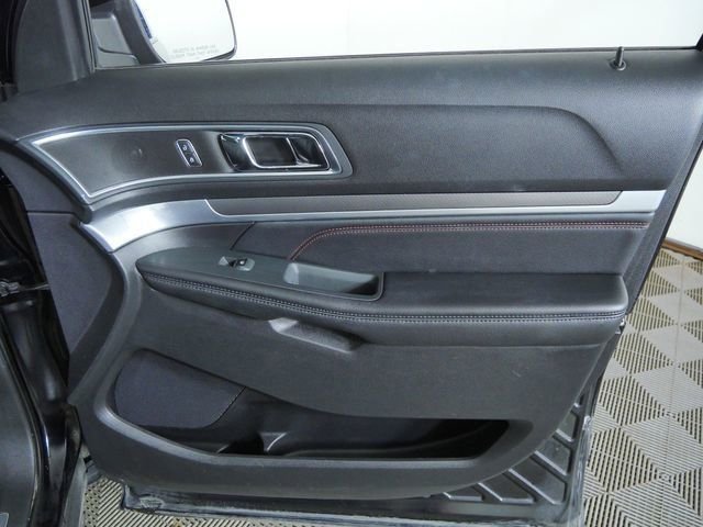 Used 2016 Black Ford Sport image 11