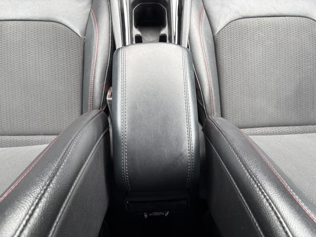 Used 2024 White Jeep Trailhawk image 15