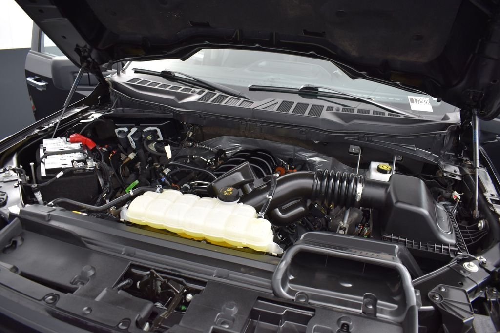 Used 2025 Black Ford XLT image 19