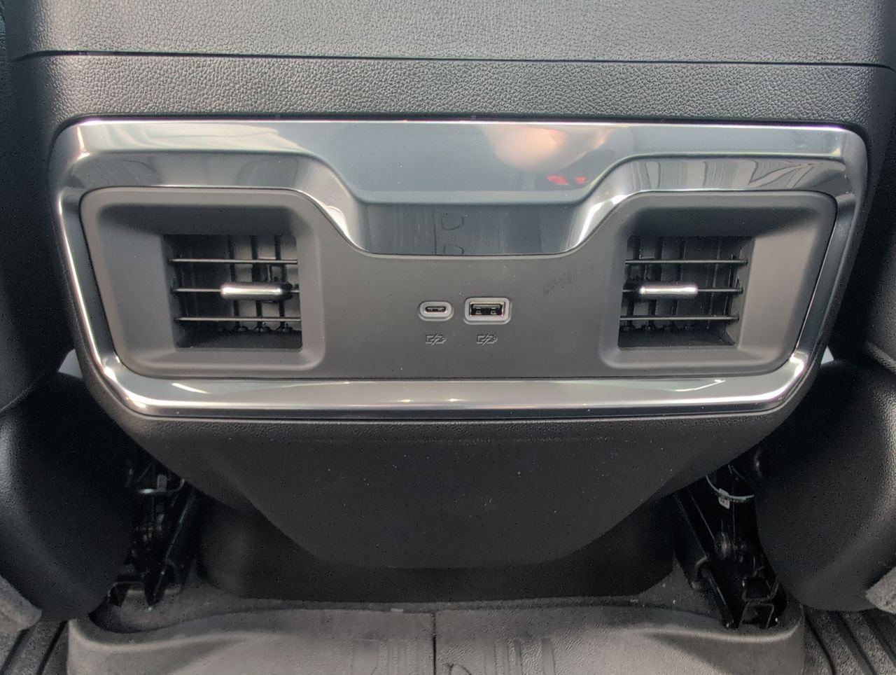 New 2026 Downpour Metallic GMC Elevation image 22
