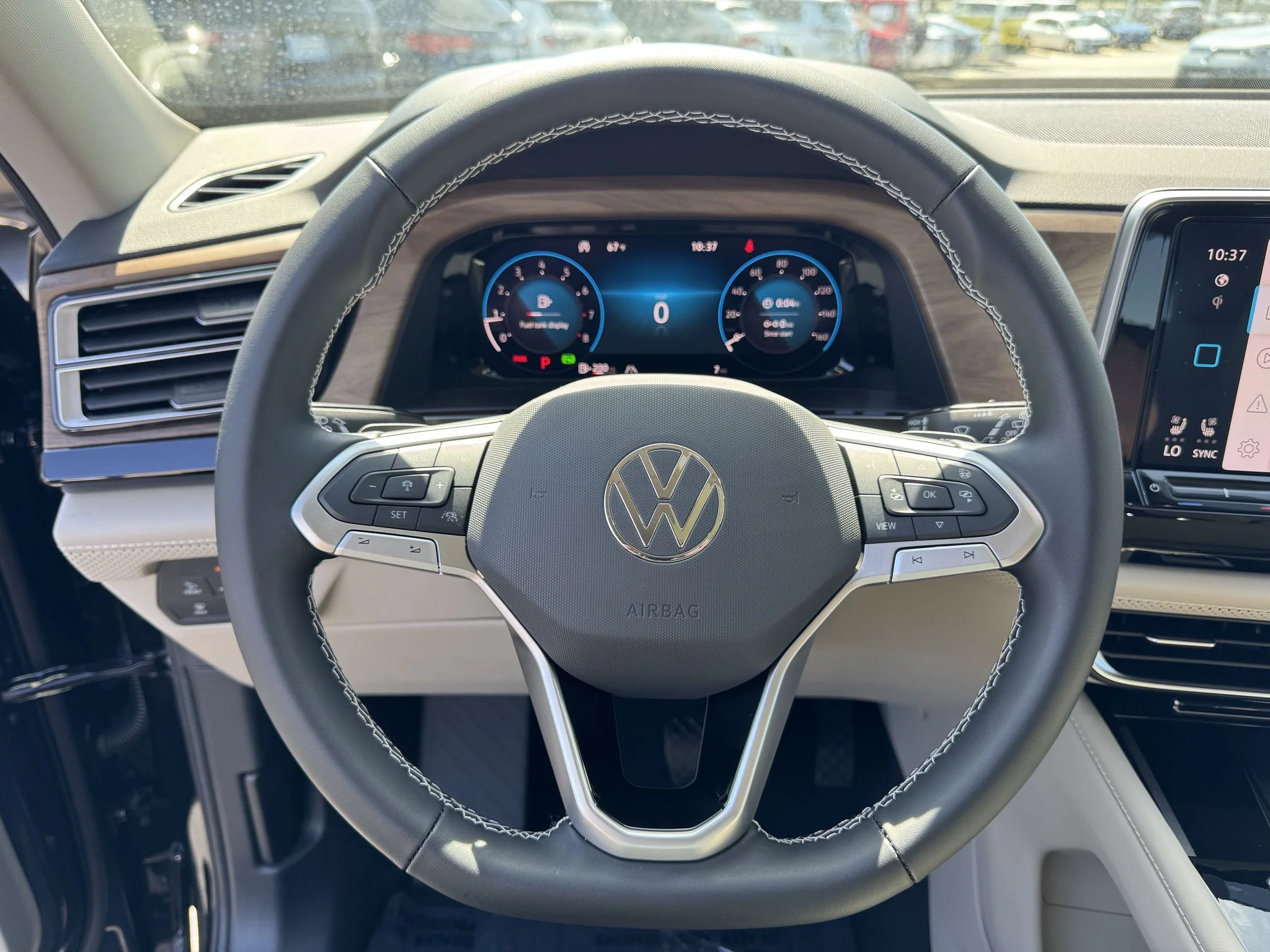 New 2026 Deep Black Pearl Volkswagen 2.0T SE w/Technology image 18