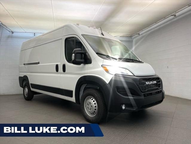 New 2026 Bright White Clear-Coat Exterior Paint RAM Tradesman image 1