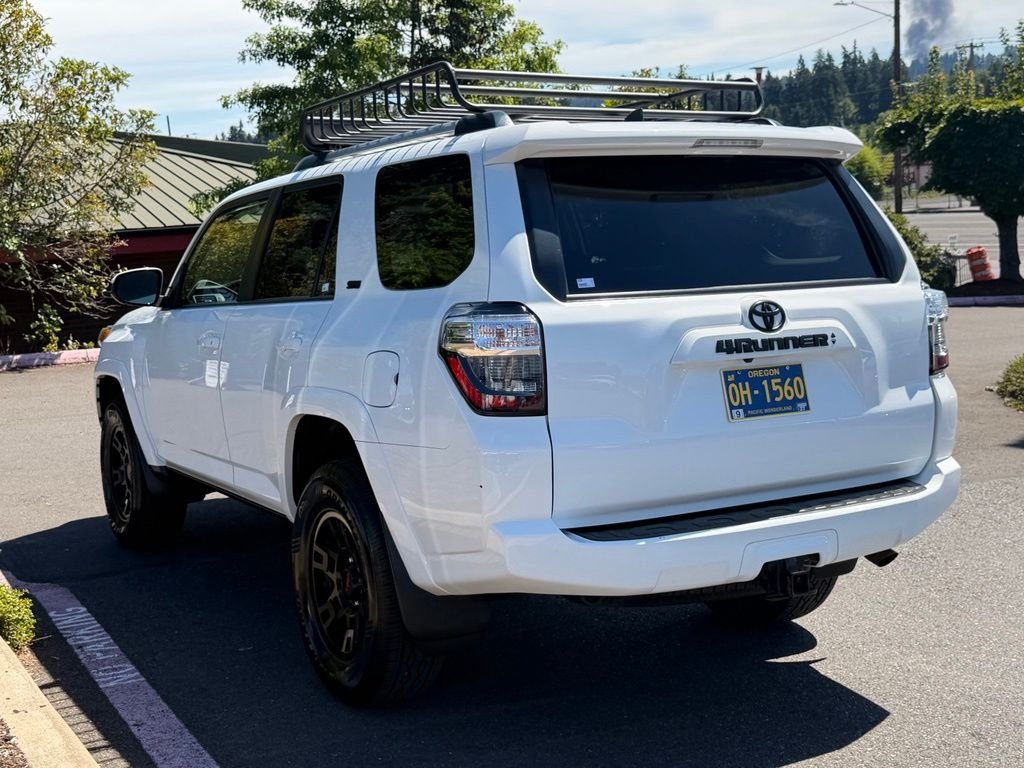 Used 2022 White Toyota SR5 image 5