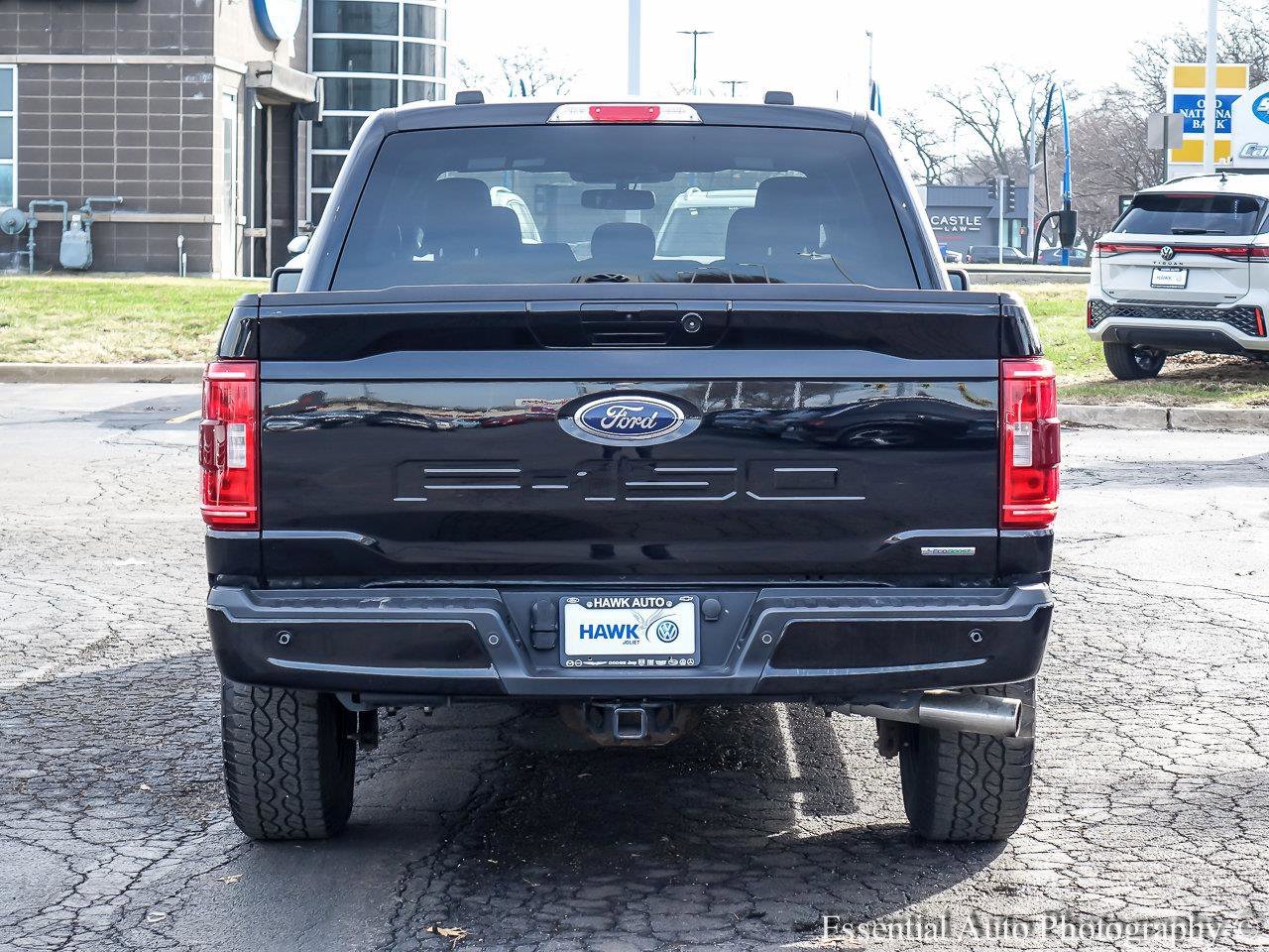 Used 2023 Agate Black Metallic Ford XLT image 6