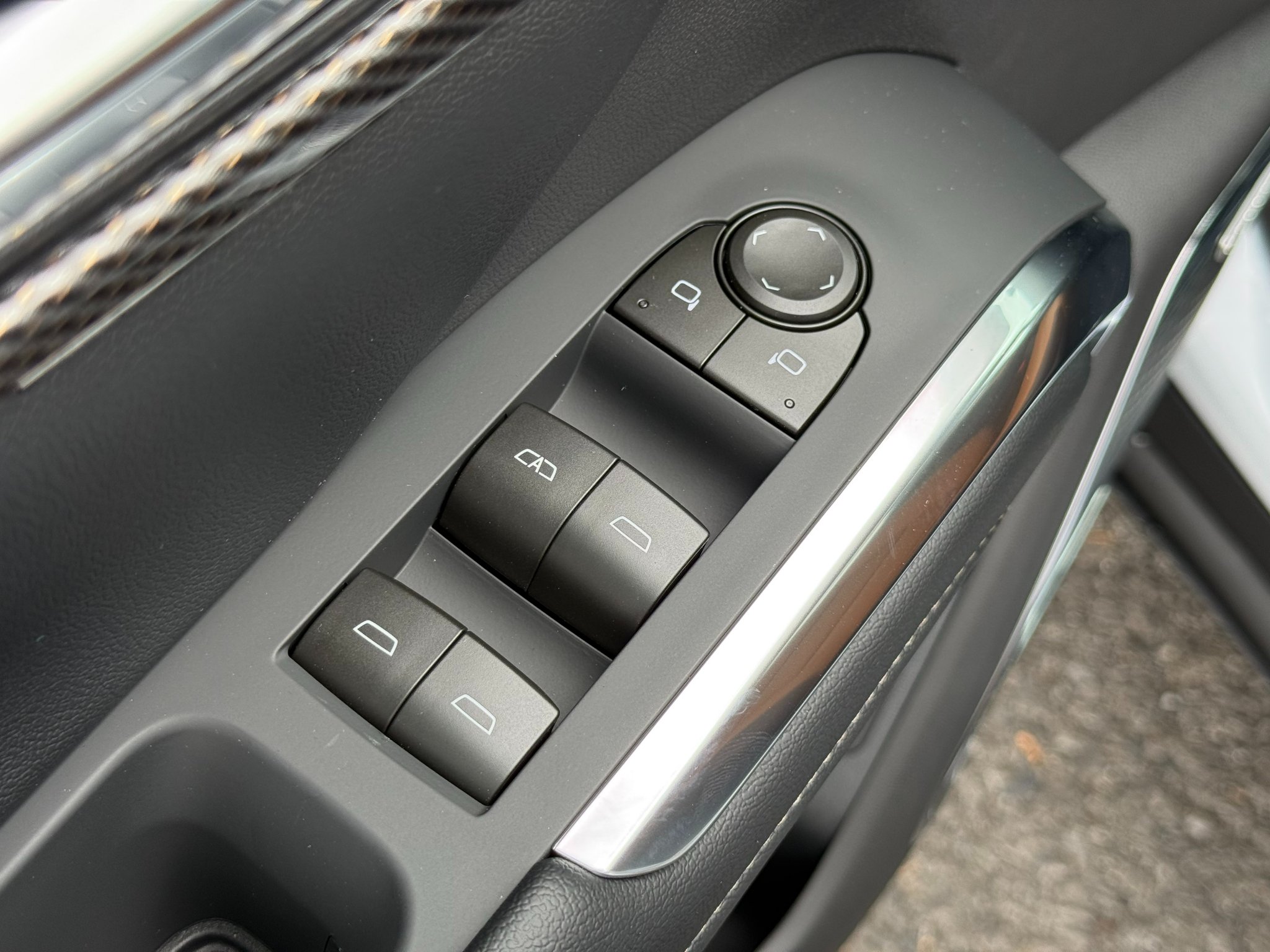 2027 Chevrolet Traverse Z71 - Photo 21