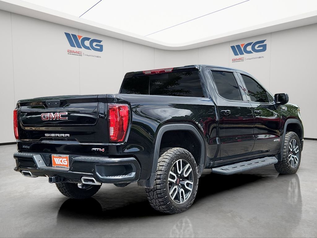 Used 2025 Onyx Black GMC AT4 image 4