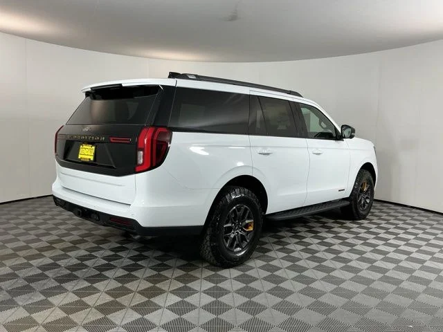 New 2026 Oxford White Ford Tremor image 4