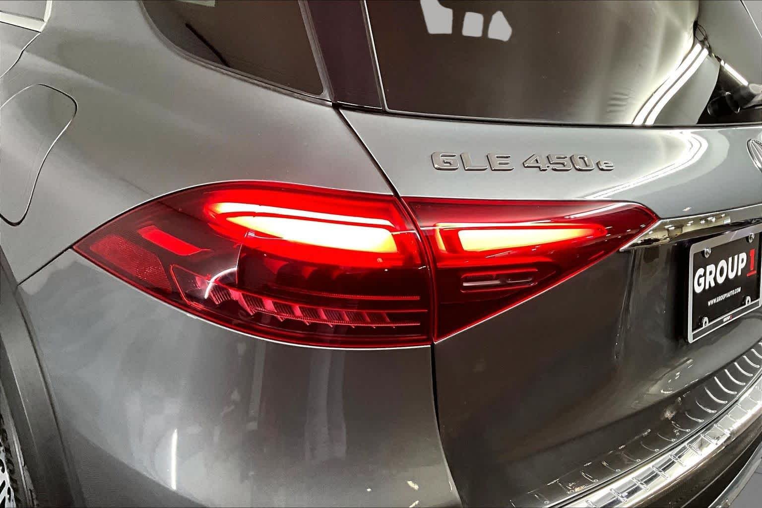 Used 2025 Selenite Grey Metallic Mercedes-Benz GLE 450e image 29