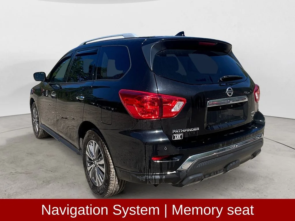 Used 2020 Magnetic Black Pearl Nissan SL image 3