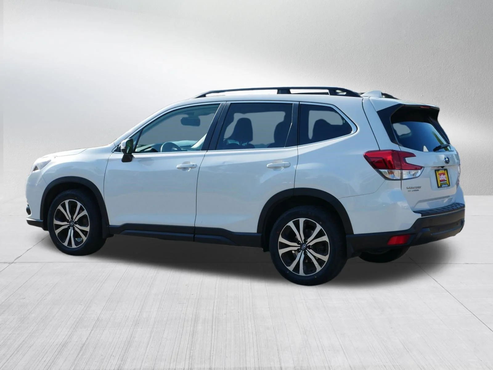 Used 2023 Crystal White Pearl Subaru Limited image 5
