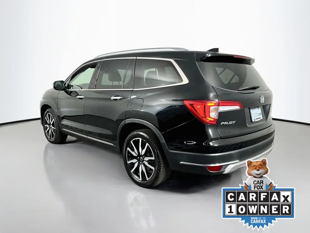 Used 2021 Crystal Black Pearl Honda Touring image 6