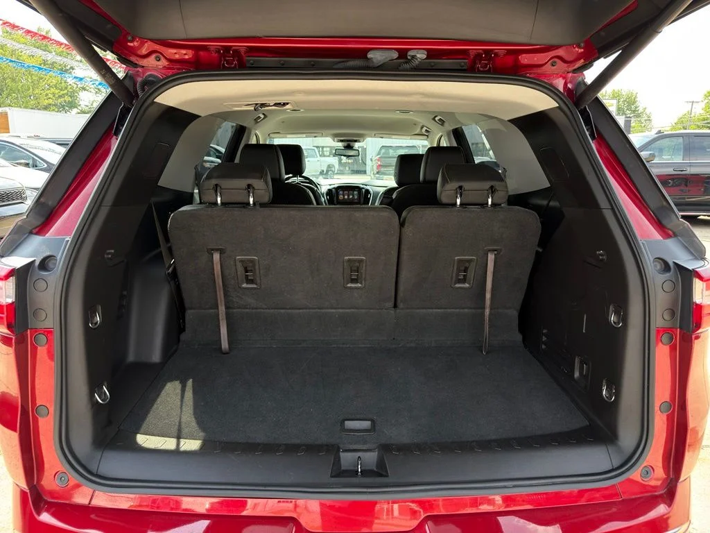 Used 2019 Red Chevrolet Premier image 28