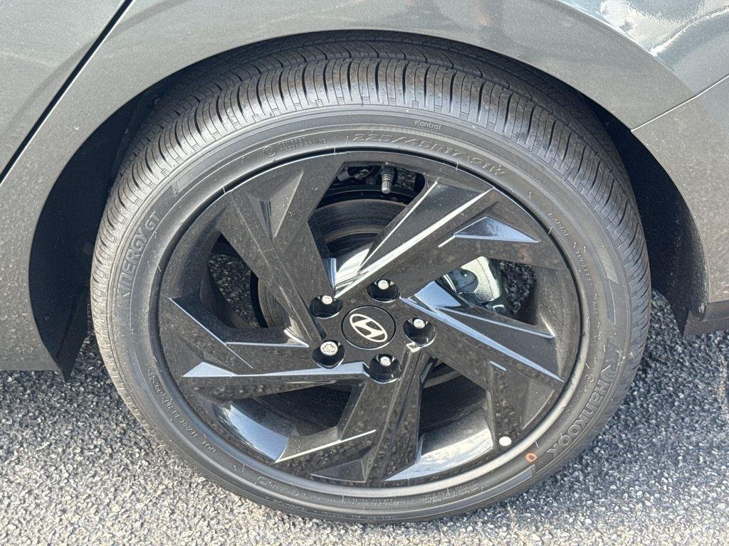 New 2026 Gray Hyundai SEL Sport image 17