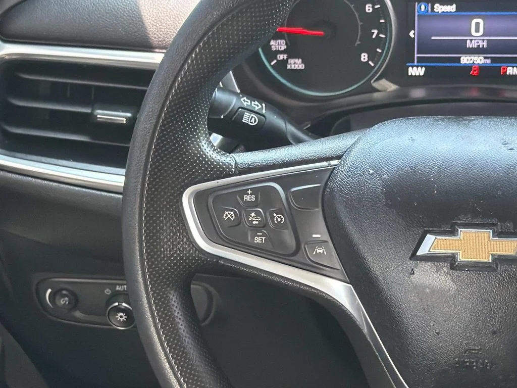 Used 2022 Silver Ice Metallic Chevrolet LT image 11