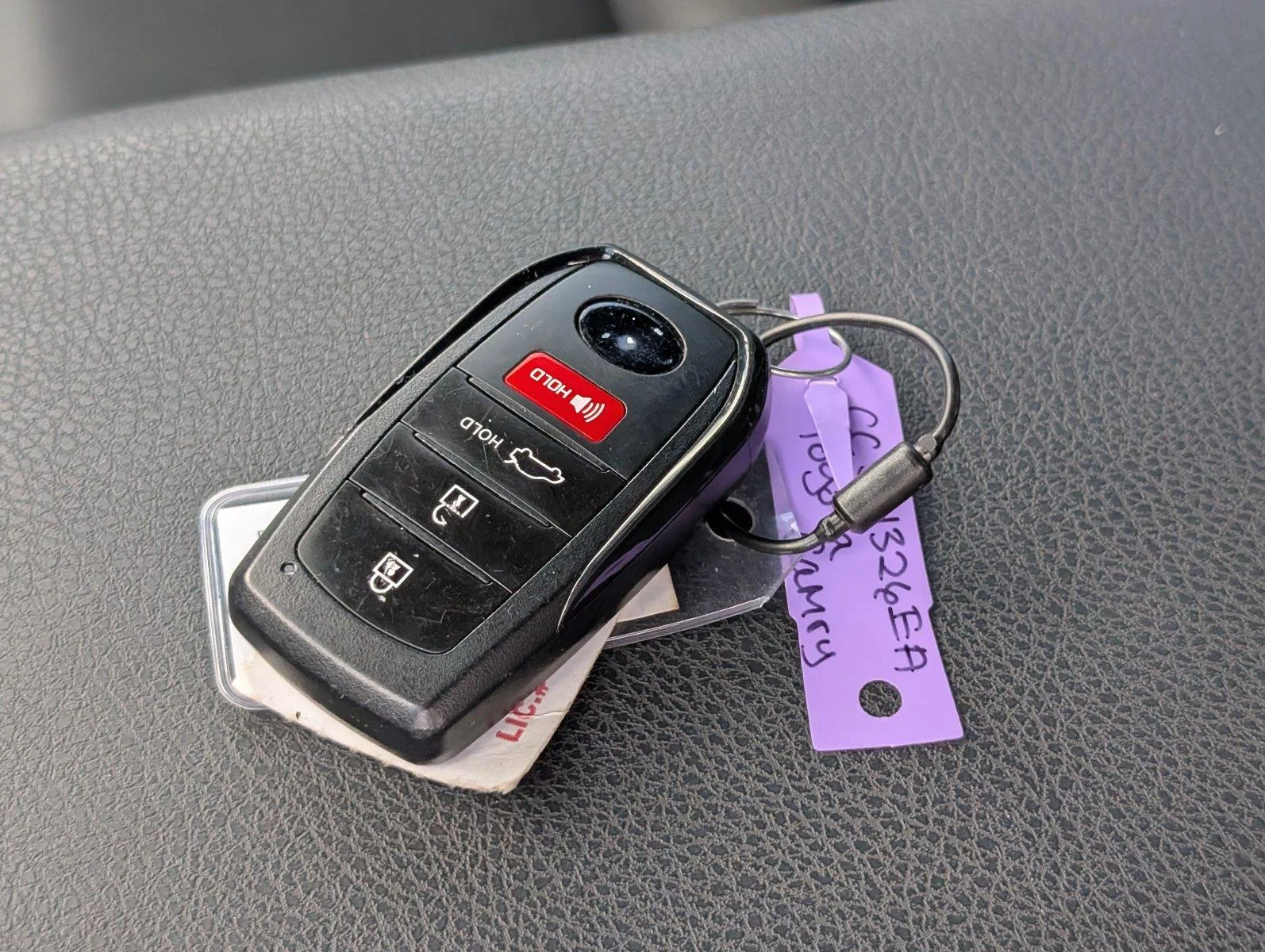 Used 2025 Ice Cap Toyota SE image 15