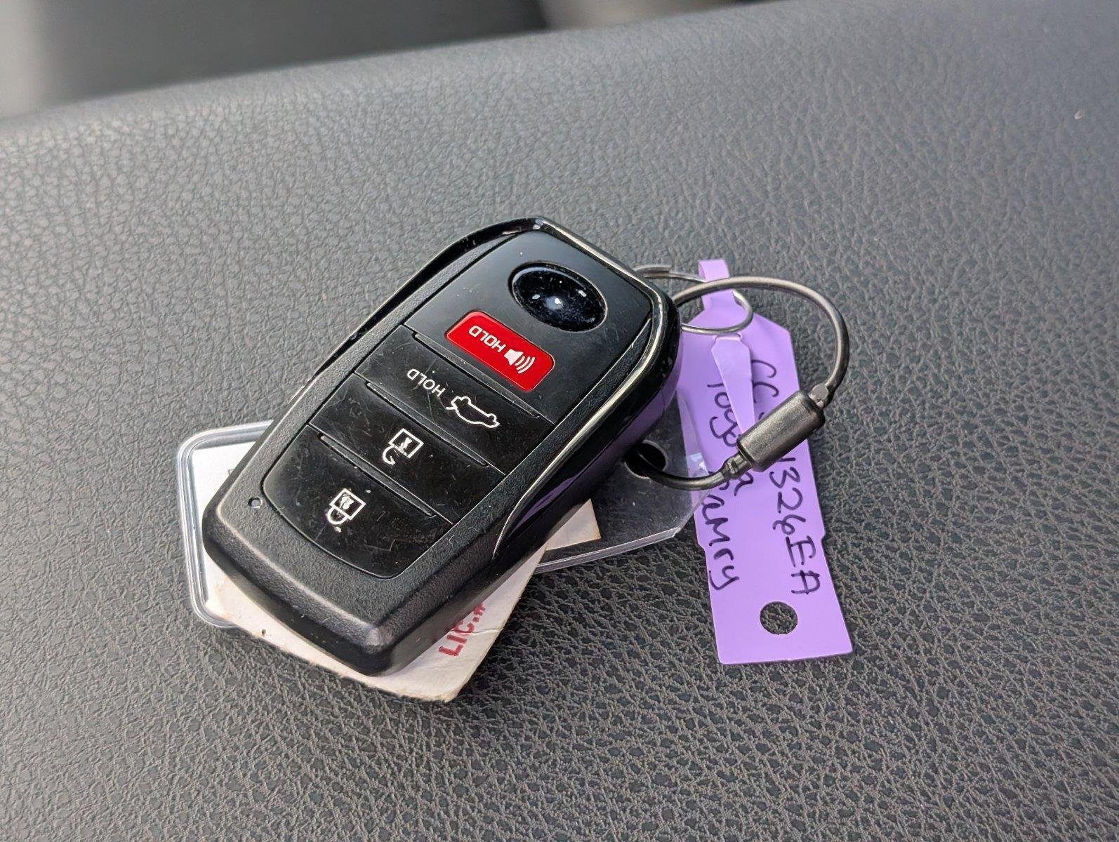 Used 2025 Ice Cap Toyota SE image 15