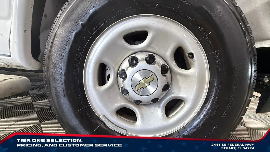 Used 2024 Summit White Chevrolet WT image 23