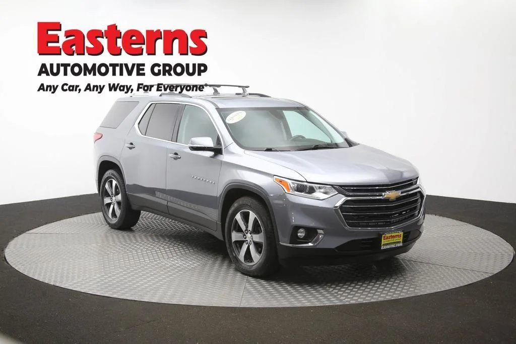 Used 2018 Gray Chevrolet 3LT image 54