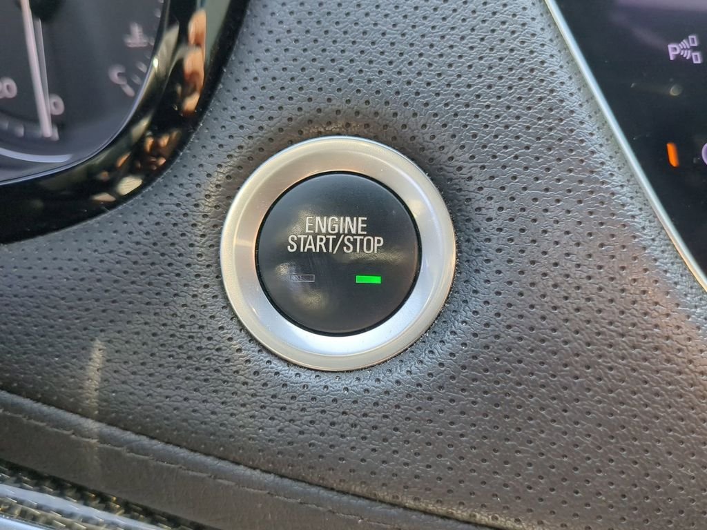 Used 2020 Silver Cadillac Sport image 32
