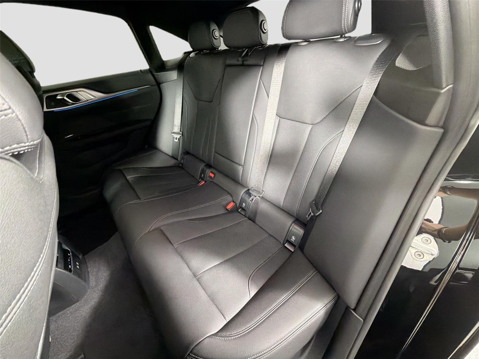 New 2026 Black Sapphire Metallic BMW eDrive40 image 26