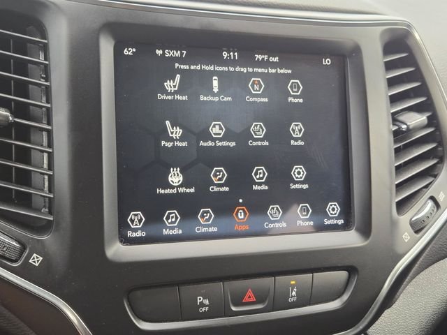 Used 2022 Gray Jeep Latitude Lux image 26