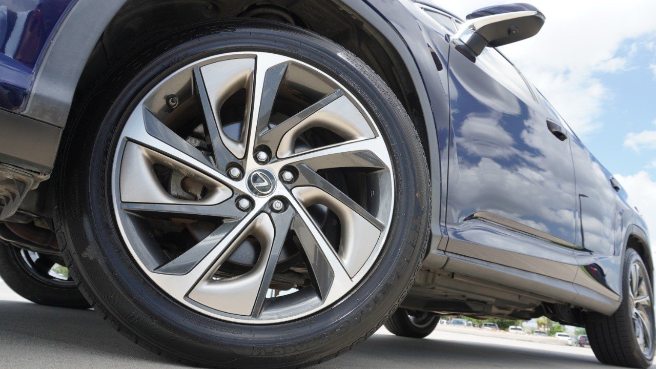 Used 2019 Blue Lexus RX 350L Luxury image 12