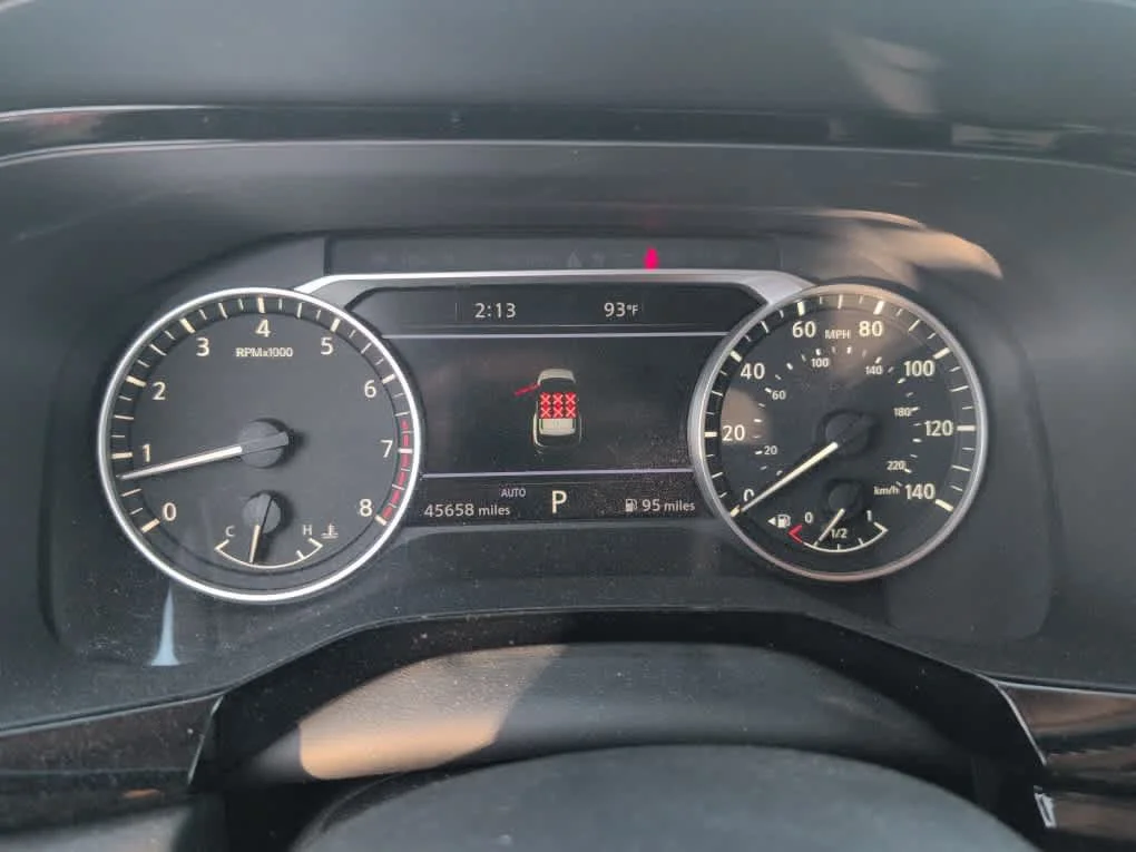 Used 2022 Deep Ocean Blue Pearl Nissan SL image 9