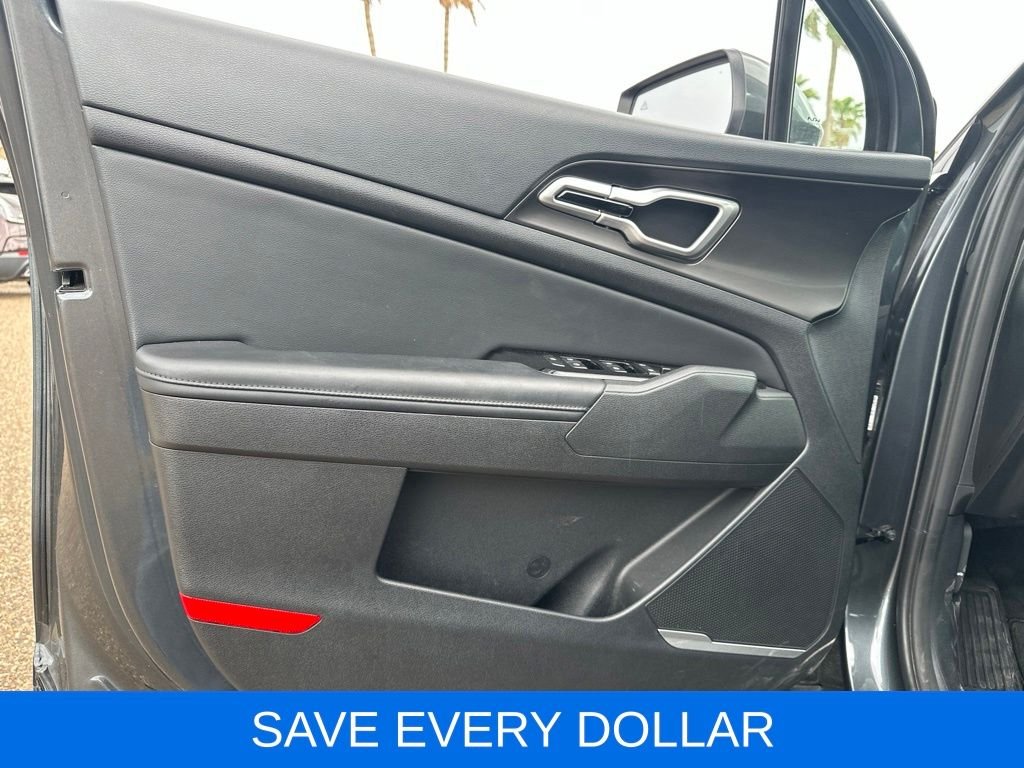 Used 2025 Gray Kia EX image 5