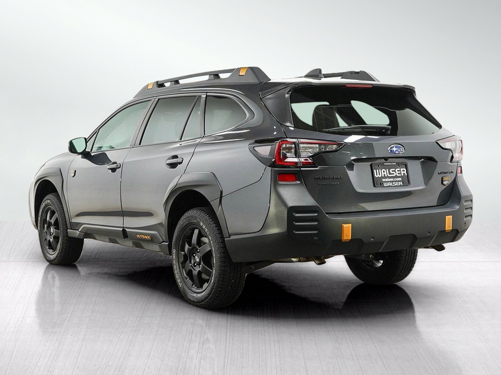 Used 2024 Magnetite Gray Metallic Subaru Wilderness image 3