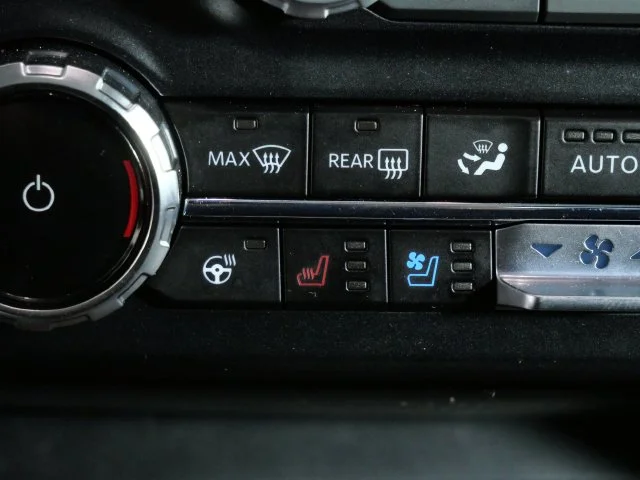 Used 2023 Gray Ford Lariat image 25
