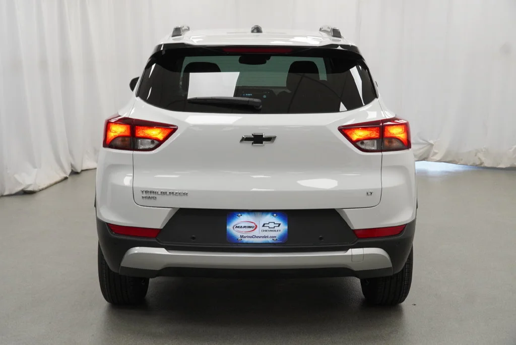 New 2026 Summit White Chevrolet LT image 14